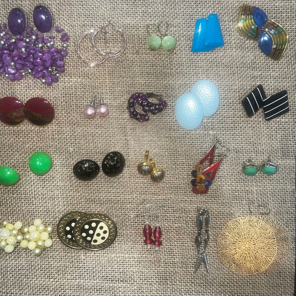 20 Pair Vtg to Modern Earring Lot Multicolor Mixed Clip On Pierced Womens